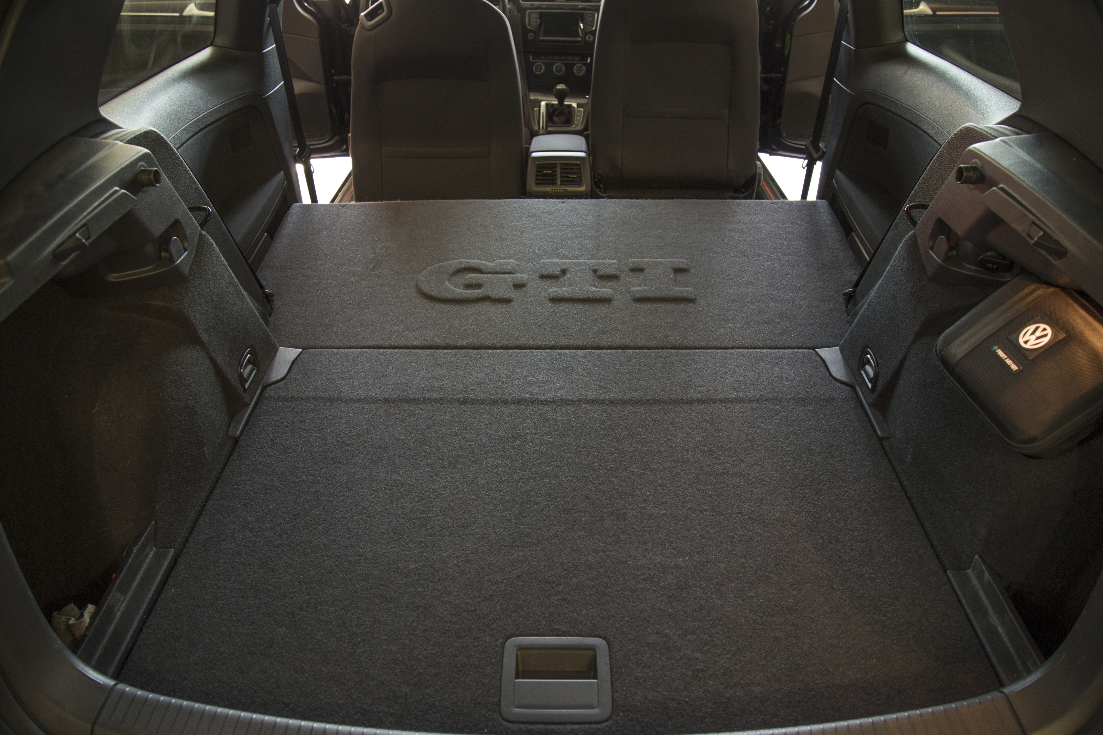 Rear seat delete kit for VW Golf 7R Variant